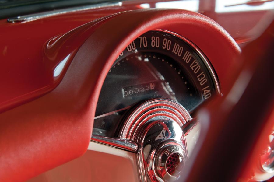  Chevrolet Corvette Fuel-Injected Convertible 1957 года  (фото 16 из 46)